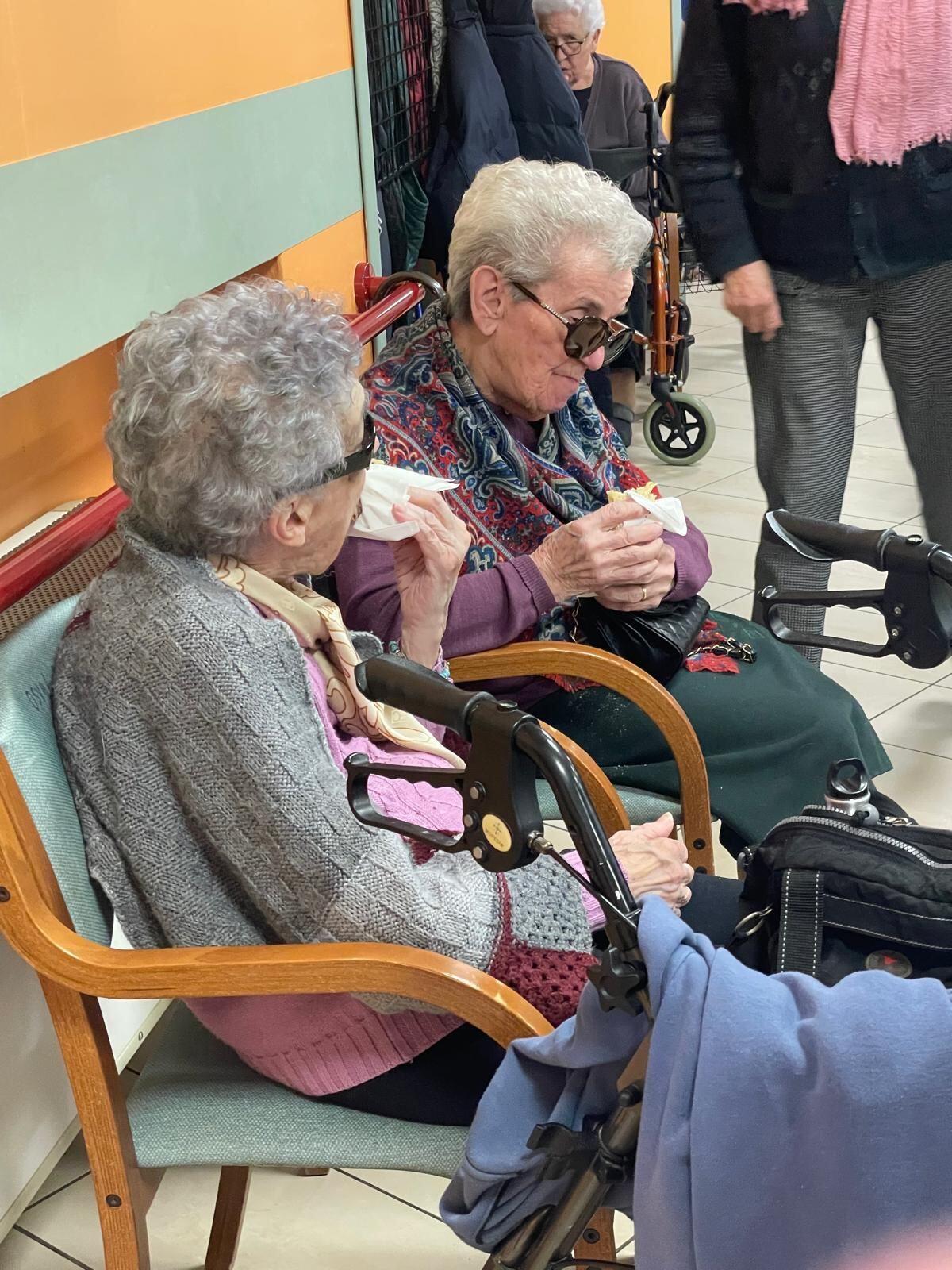Gallery: Gli Uomini di Mondo festeggiano il Natale con gli ospiti della casa di riposo di Beinette - 11