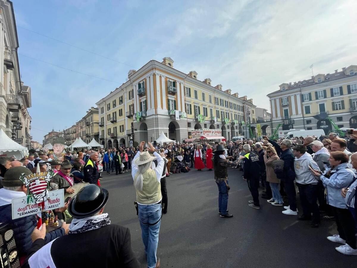 Uomini di Mondo Adunate 10